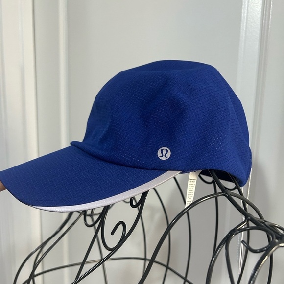 Lululemon Unisex Fast and Free Running Hat *WovenAir-Larkspur - Picture 5 of 5